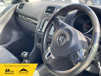 Volkswagen Golf 1.6 TDI Match Hatchback 5dr Diesel Manual Euro 5 (105 ps)