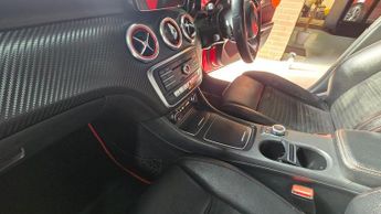Mercedes-Benz A Class 2.1 A200d AMG Line (Premium Plus) Hatchback 5dr Diesel 7G-DCT Eu