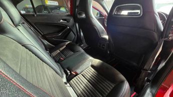 Mercedes-Benz A Class 2.1 A200d AMG Line (Premium Plus) Hatchback 5dr Diesel 7G-DCT Eu