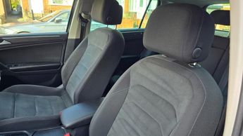 Volkswagen Tiguan 2.0 TDI SEL SUV 5dr Diesel DSG Euro 6 (s/s) (150 ps)