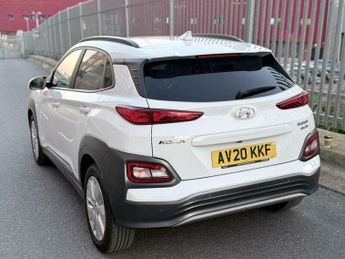 Hyundai KONA 64kWh Premium SE Auto 5dr (7kW Charger)