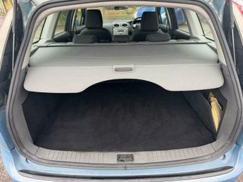Ford Focus 1.6 Zetec 5dr