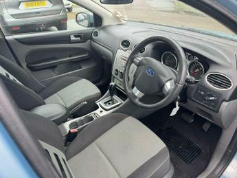 Ford Focus 1.6 Zetec 5dr