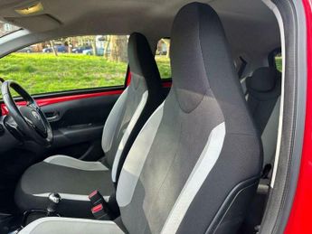 Toyota AYGO 1.0 VVT-i x-style x-shift Euro 6 5dr