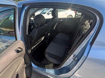 Vauxhall Corsa SE Ideal first car with low tax runs really nice with fantastic 