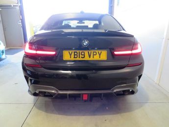 BMW 3 SERIES 320d XDRIVE M SPORT