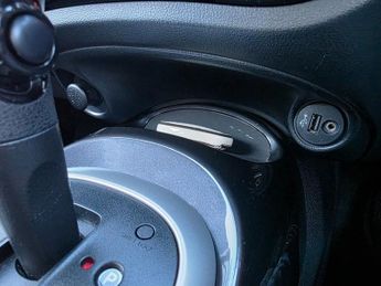 Nissan Juke 1.6 Tekna XTRON Euro 6 5dr