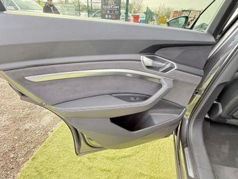 Audi E-TRON 50 Black Edition Auto quattro 5dr 71.2kWh (11kW Charger)