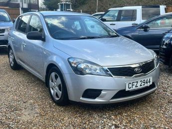 Kia Ceed 1.6 CRDi 1 Euro 4 (s/s) 5dr