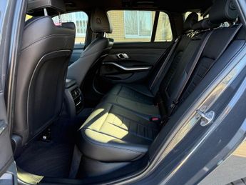 BMW 3 SERIES 330E M SPORT PRO EDITION