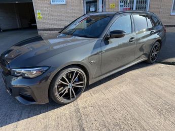 BMW 3 SERIES 330E M SPORT PRO EDITION