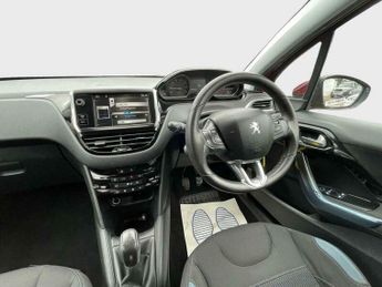 Peugeot 208 1.2 VTi Allure Euro 5 5dr