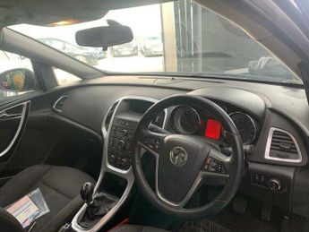 Vauxhall Astra 1.6 16v SRi Euro 5 5dr