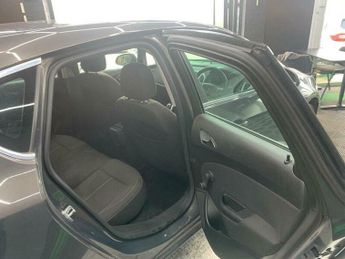 Vauxhall Astra 1.6 16v SRi Euro 5 5dr