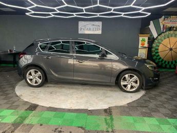 Vauxhall Astra 1.6 16v SRi Euro 5 5dr