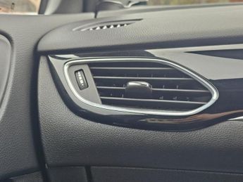 Vauxhall Astra 1.4i Turbo SRi Nav Auto Euro 6 (s/s) 5dr