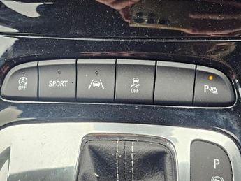 Vauxhall Astra 1.4i Turbo SRi Nav Auto Euro 6 (s/s) 5dr