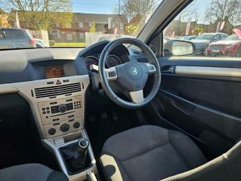 Vauxhall Astra 1.4i 16v Breeze Plus 5dr