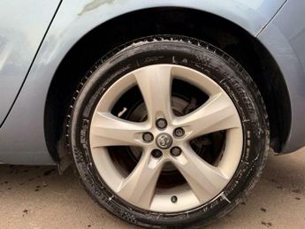 Vauxhall Astra 1.6 16v SRi Auto Euro 5 5dr