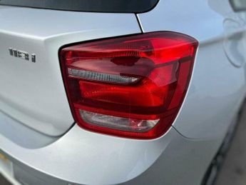 BMW 1 SERIES 1.6 118i Urban Auto Euro 5 (s/s) 5dr