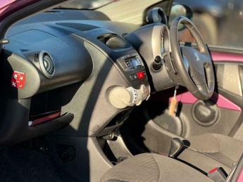 Peugeot 107 1.0 12V Allure 2 Tronic Euro 5 5dr