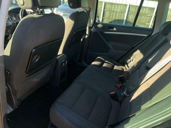 Volkswagen Tiguan 2.0 TDI BlueMotion Tech Escape DSG 4WD Euro 5 (s/s) 5dr