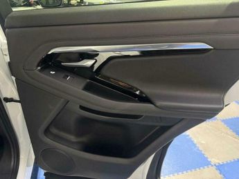 Land Rover Range Rover Evoque 2.0 Range Rover Evoque R-Dynamic SE Auto 4WD 5dr