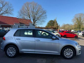 Volkswagen Golf 1.2 TSI BlueMotion Tech S Euro 5 (s/s) 5dr