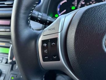 Lexus CT 1.8 200h SE-L CVT Euro 5 (s/s) 5dr