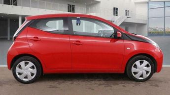 Toyota AYGO 1.0 VVT-i x-play x-shift Euro 6 5dr