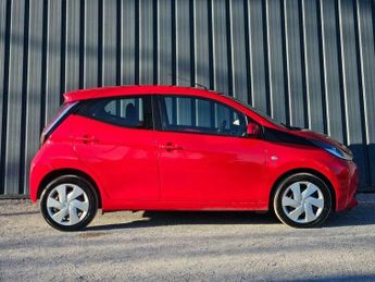 Toyota AYGO 1.0 VVT-i x-play x-shift Euro 6 5dr