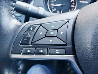 Nissan Qashqai 1.2 DIG-T N-Connecta XTRON Euro 6 (s/s) 5dr