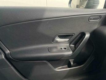 Mercedes-Benz A Class 1.3 A 180 SE Auto 5dr