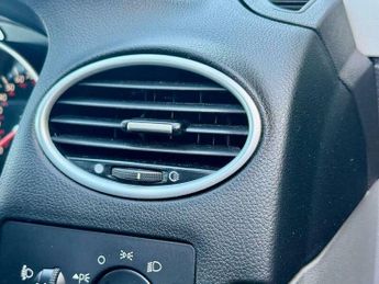 Ford Focus 2.0 Focus Titanium 145 Auto 5dr