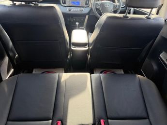 Toyota RAV4 D-4D INVINCIBLE AWD