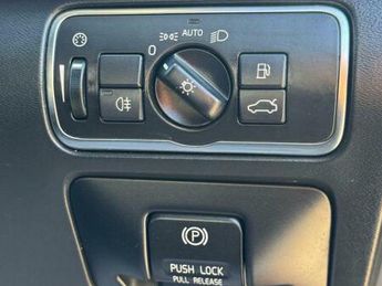 Volvo XC60 2.4 D5 R-Design Lux Nav Geartronic AWD Euro 5 5dr