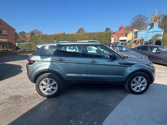 Land Rover Range Rover Evoque TD4 SE TECH WHAT A CAR 2 PREVIOUS OWNERS-NEW TIMING CHAIN FITTED