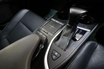 Lexus UX 250H