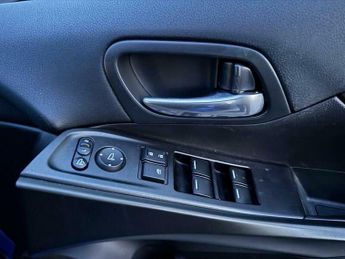 Honda Civic 1.8 i-VTEC SE Plus (Navi) Auto Euro 6 5dr