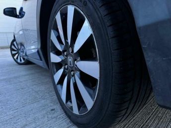 Honda Civic 1.8 i-VTEC SE Plus (Navi) Auto Euro 6 5dr