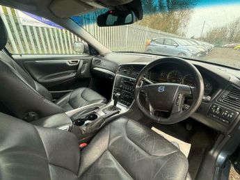 Volvo XC70 2.4 D5 SE 5dr