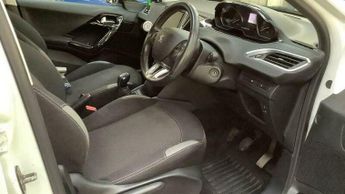 Peugeot 208 1.2 PureTech Active Euro 6 5dr