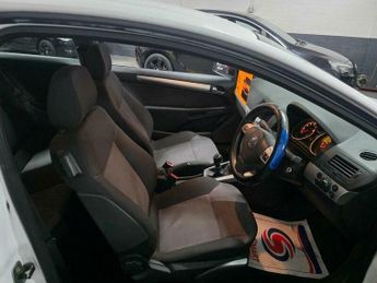 Vauxhall Astra 1.4i 16v Sport Sport Hatch 3dr