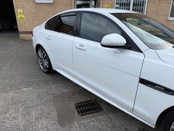 Jaguar XF D R-SPORT