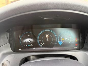 Jaguar XF D R-SPORT
