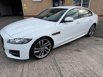 Jaguar XF D R-SPORT