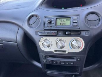 Toyota Yaris 1.3 VVT-i T Spirit 5dr