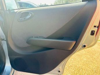 Honda Jazz 1.4 i-DSI SE CVT-7 5dr