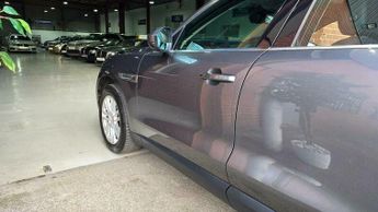 Jaguar F-Pace 2.0 D180 Portfolio SUV 5dr Diesel Auto AWD Euro 6 (s/s) (180 ps)