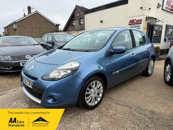 Renault Clio DYNAMIQUE TOMTOM DCI